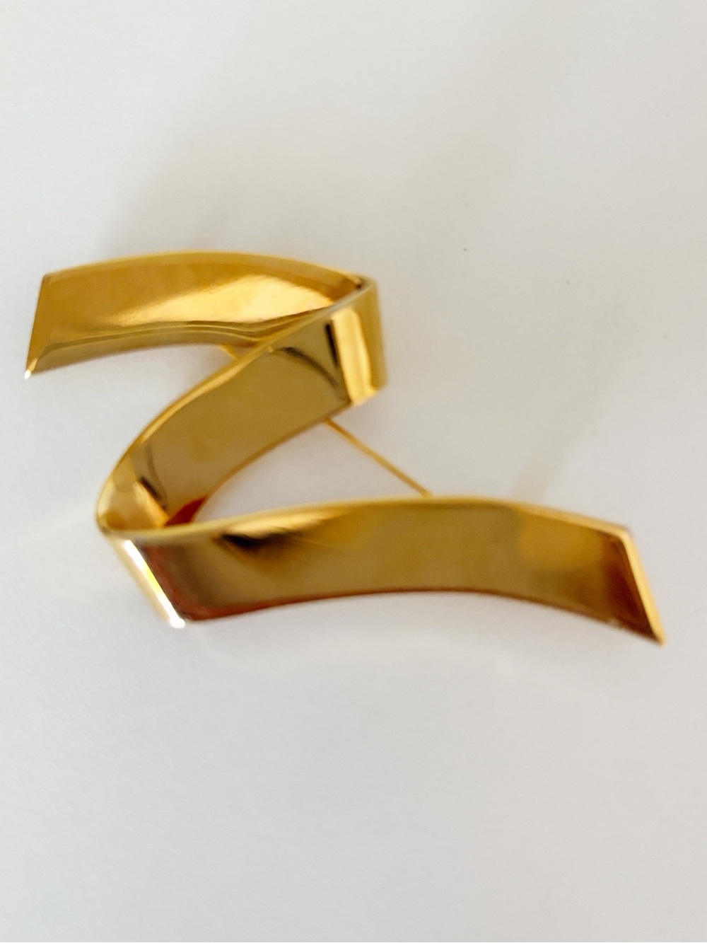 Vintage Monet Modernist Gold Ribbon Brooch